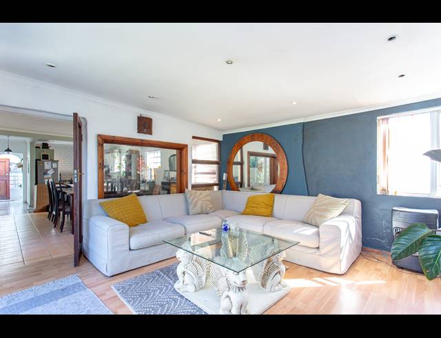 4 BEDROOM FREEHOLD SOLD IN OTTERY